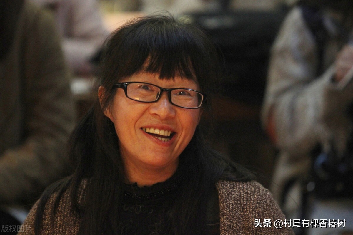 “我还爱你，但不想睡你”，余秀华的广告软文竟敢这样写？