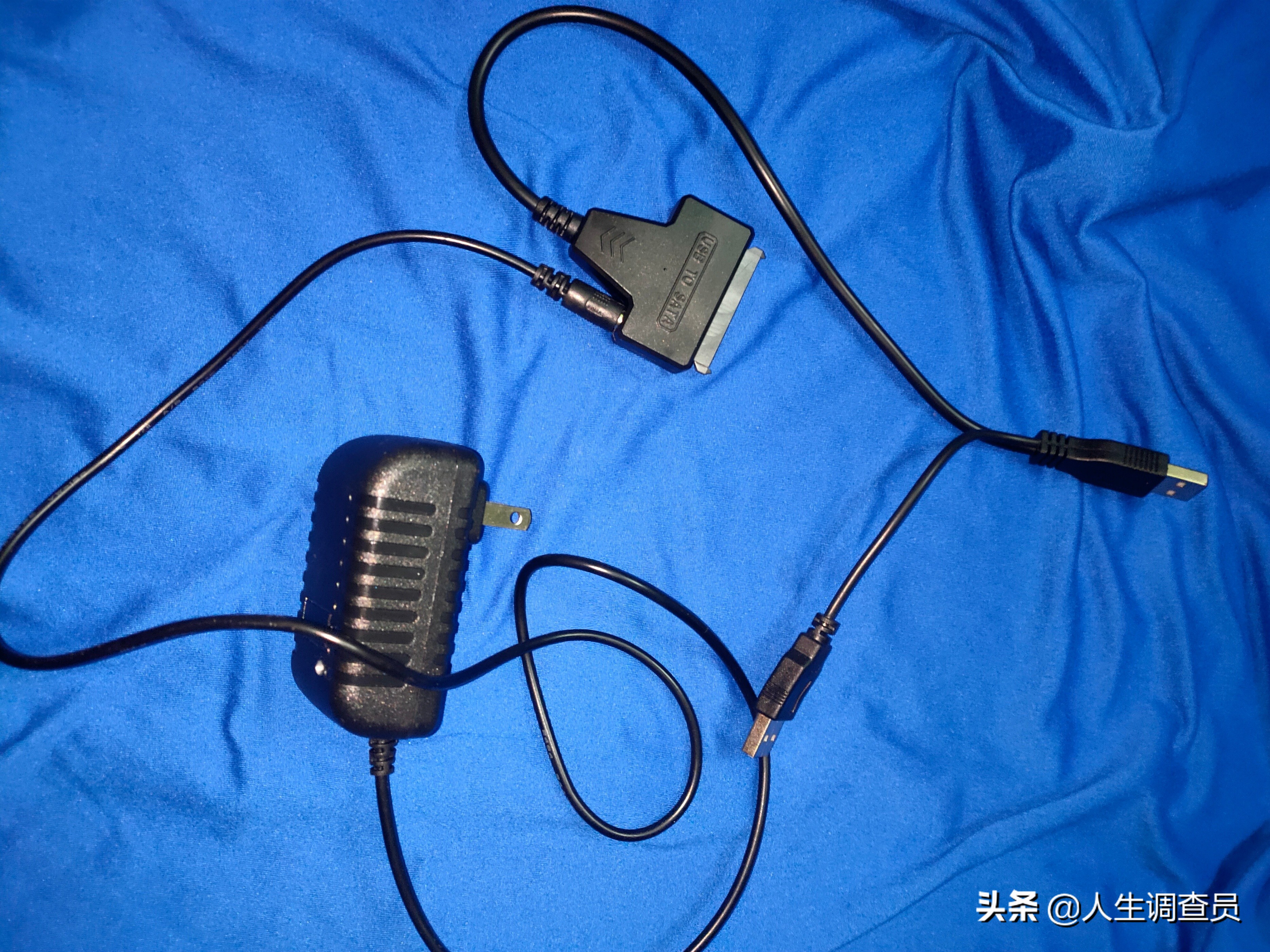 舊電腦拆下的硬盤只需一個工具就可以變成移動硬盤