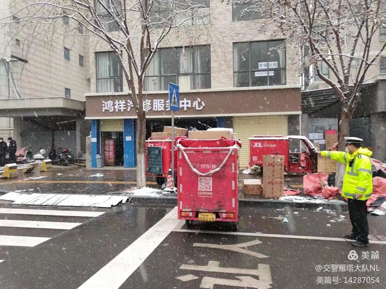抓重点抓细节｜西安交警雁塔大队东泰巷治理效果显著