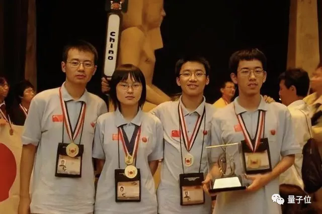 清华姚班陈丹琦获斯隆奖！与去年得主马腾宇是同班同学