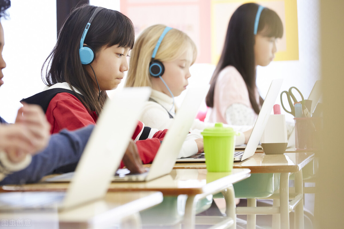 英国留学条件（分享4种出国留学的途径）