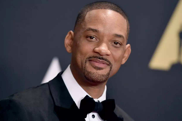 威尔·史密斯奥斯卡打人事件后，艾美奖邀请巨石强森担任主持