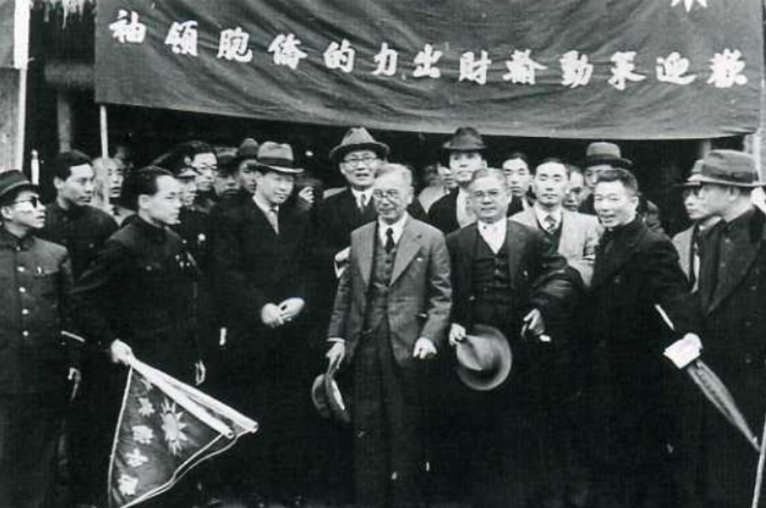 49年，陈嘉庚受邀进京，和毛主席叙旧：答应你的两件事，我都做了