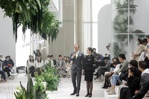 重庆尼依格罗酒店举行云端雾境之上主题婚礼秀