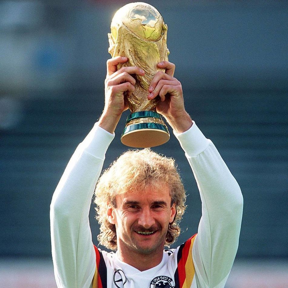 德国足球沃勒尔(足球巨星年鉴:1960年出生的十位球星(上),你pick谁?