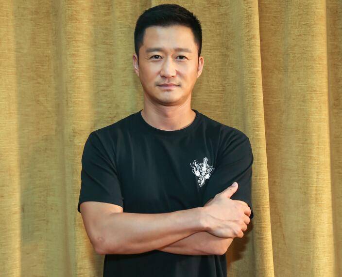 被质疑"改国籍",用苹果手机,深陷"伪爱国"风波的吴京怎样了