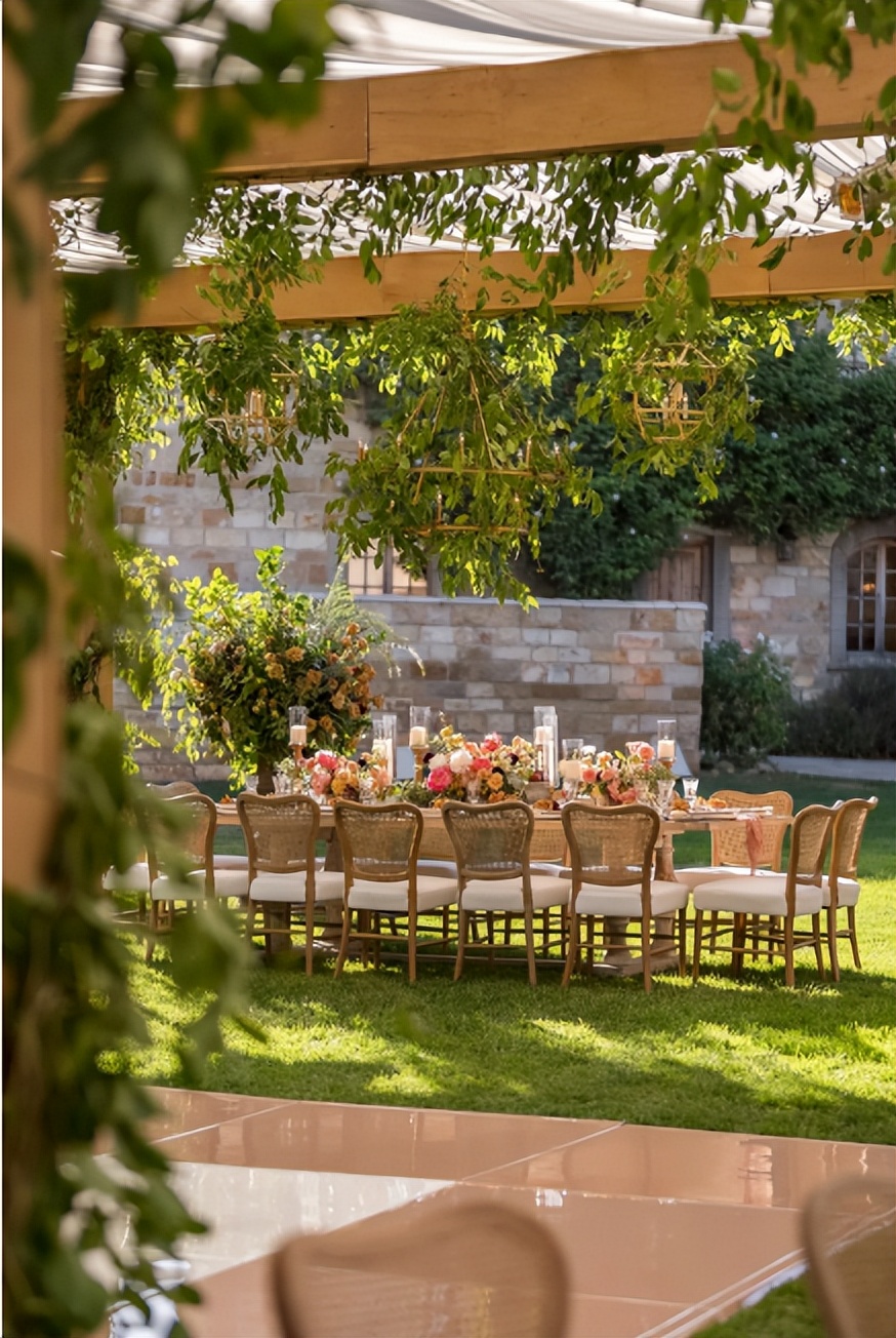 英格兰幸福时代来临（好莱坞美女大婚！曾换两次肾、透析暴瘦，如今被祝福：一定要幸福）