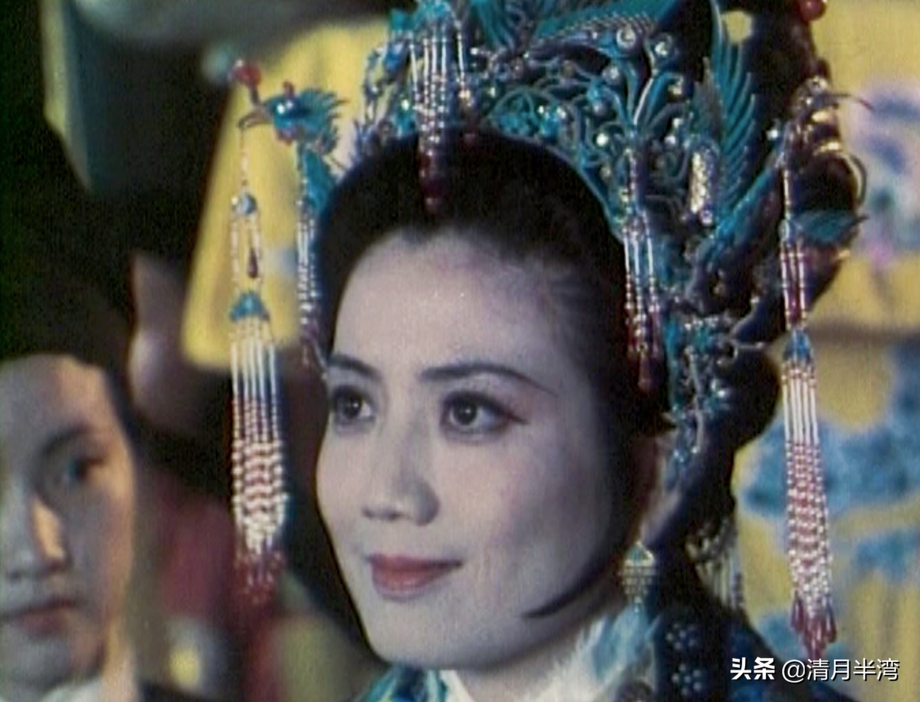 北影版《红楼梦》40位美人集锦，耐看不撞脸，打酱油的都惊鸿一瞥