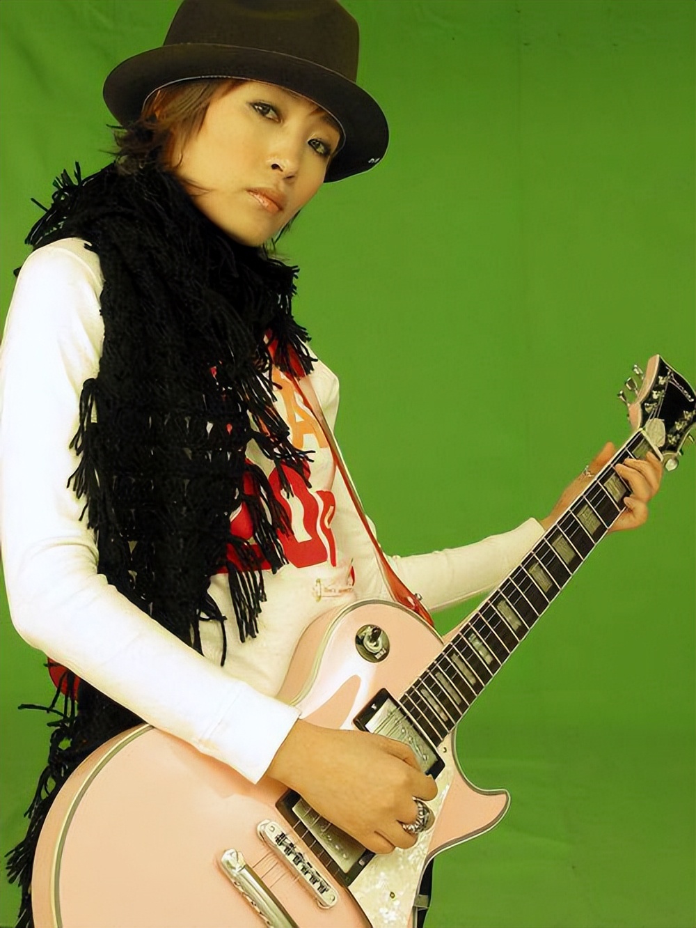 著名歌手陈琳,去世13年后,丈夫再婚生子,母亲的坚持让人泪目