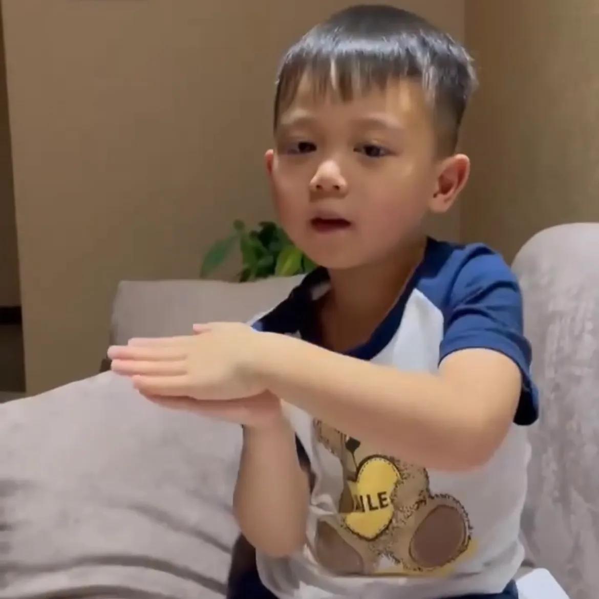 胡杏儿老公晒庆生照，获4岁大儿子唱歌送祝福，可爱歌声萌化人心