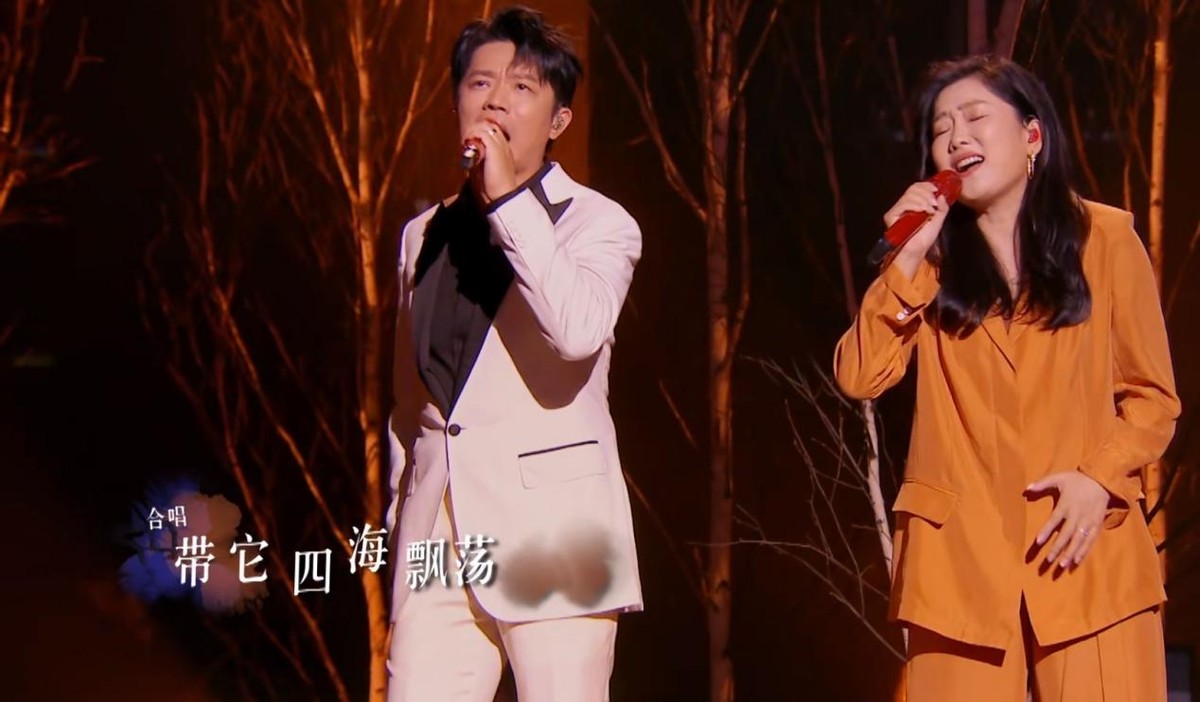 王靖雯，谢谢你让《为歌而赞》封神，也让观众看到了梁龙的高情商