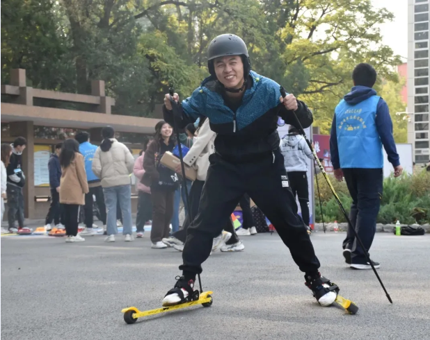 百年前，他打破中国人不能自建铁路的妄言！百年后，这条铁路连接起冬奥梦想！