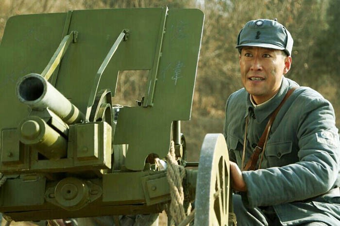 《枪侠》《炮神》《战神》《我的抗战》《决战燕子门》……于震可不管