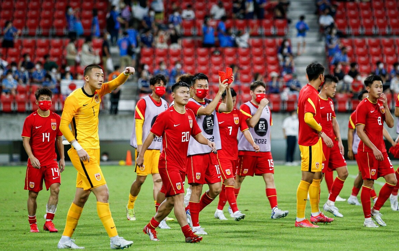 中国足球对越南比赛时间安排(悲喜“月”！4-0、3-0！苦主越南队起飞，中国队苦：“一赛难求”)