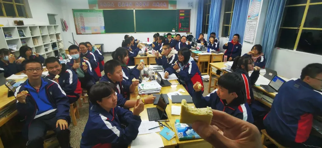 271教育丨冻土豆、炒冷面，原来是这种味道......