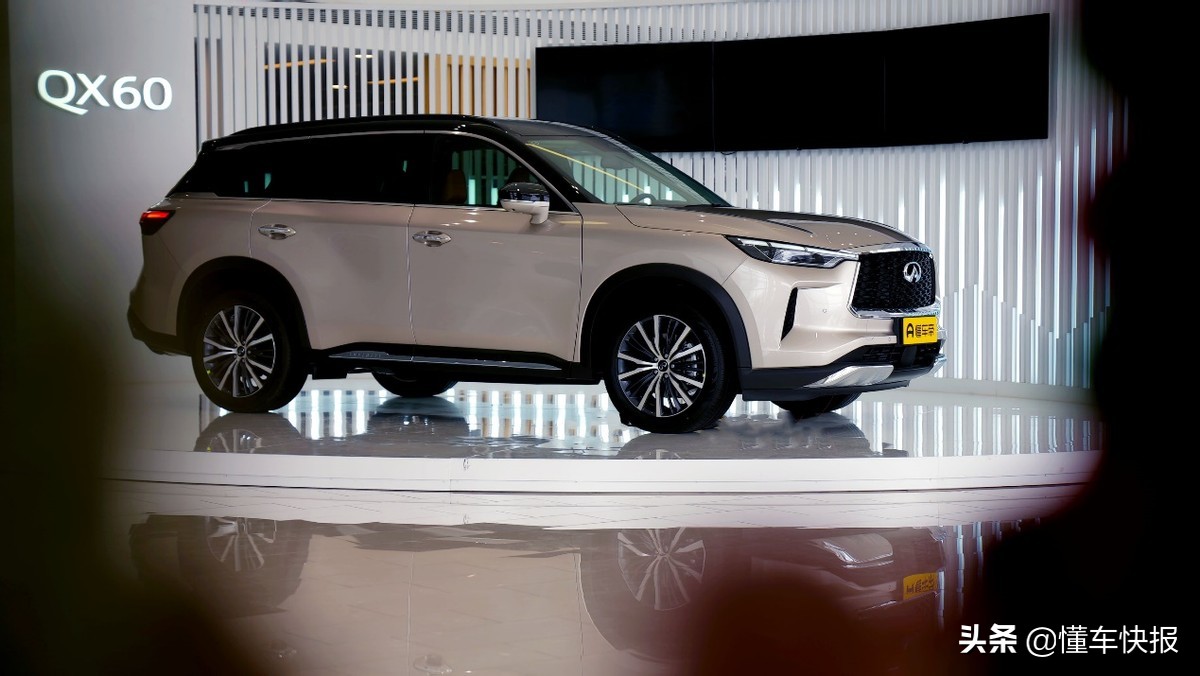 现代东方豪华，售价39.98万元起，一代英菲尼迪QX60实拍解析