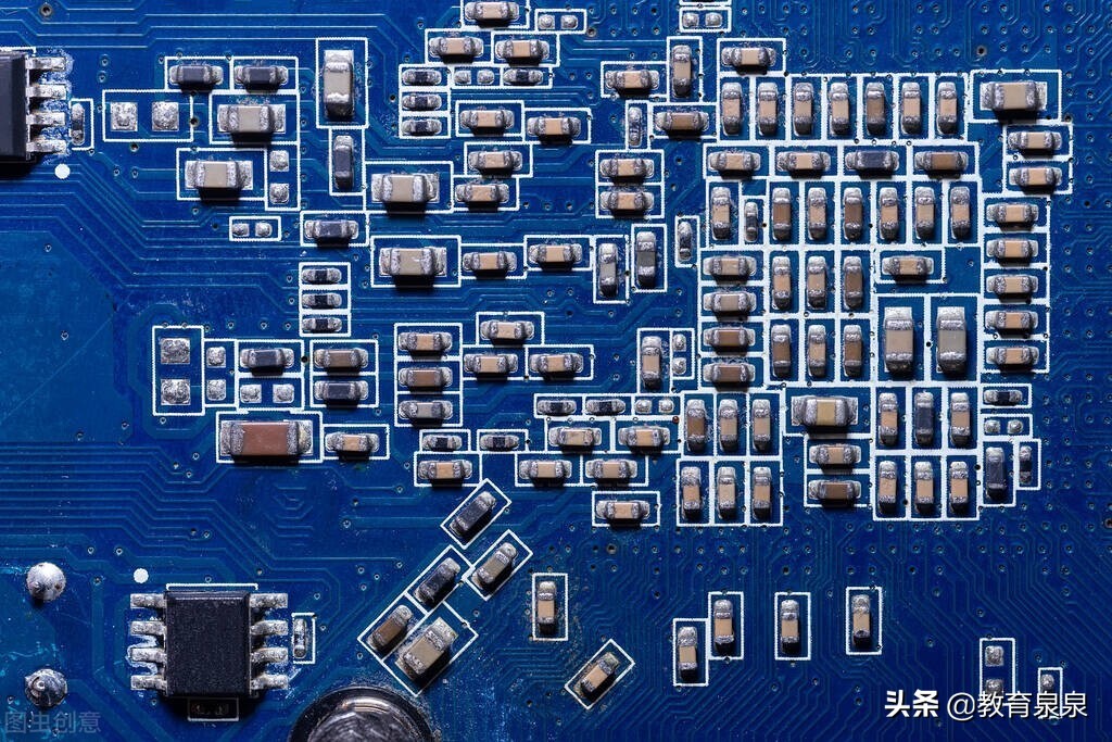 近3年高收入的专科专业，铁路类、空中乘务是主角，制造业也不错