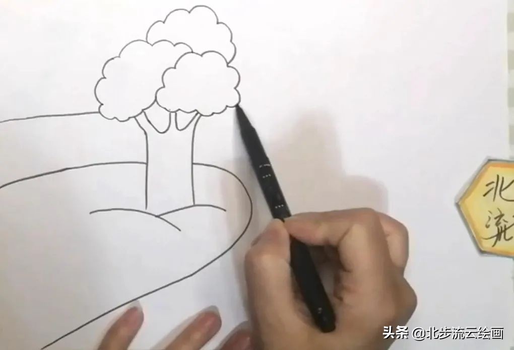 山水风景简笔画图片大全大图(简单易学的湖畔风景简笔画，培养孩子的绘画兴趣)