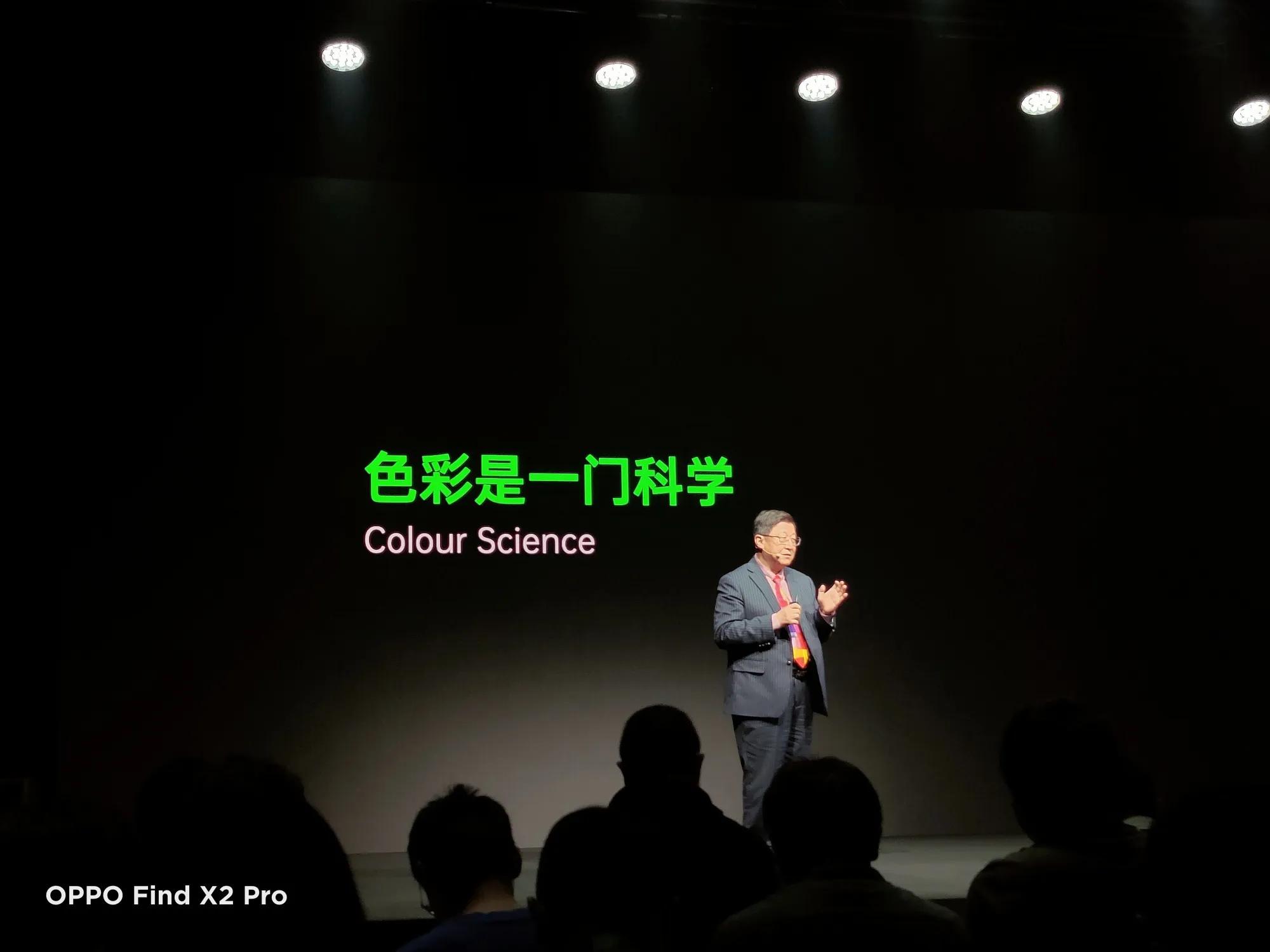 关于拍照时的色彩还原，各大厂都持什么态度？