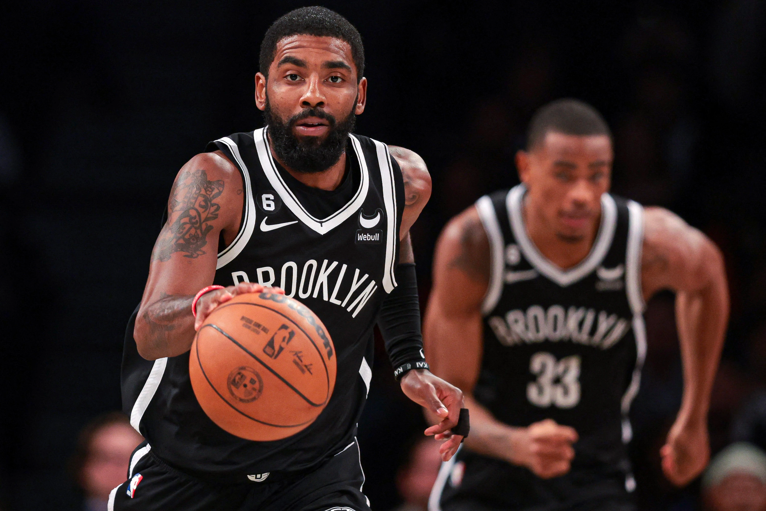 欧文谈詹姆斯保护自己受伤复出(欧文处境转好?