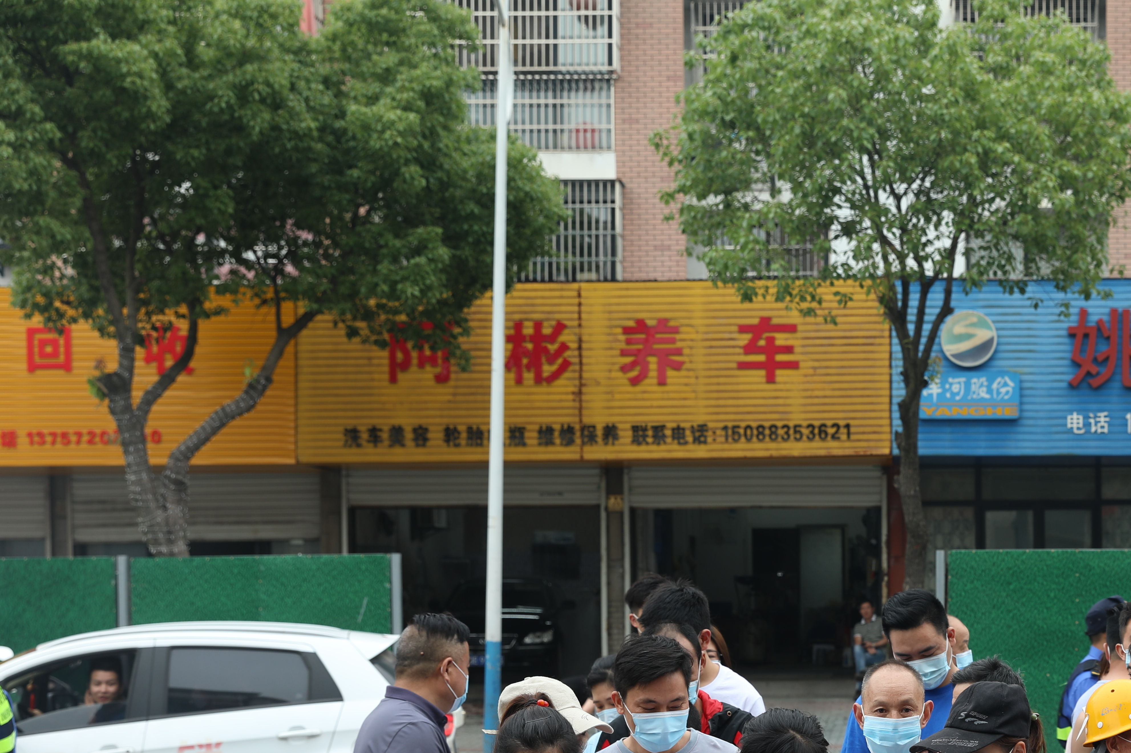 进企业进行政村 “一站式”服务暖人心