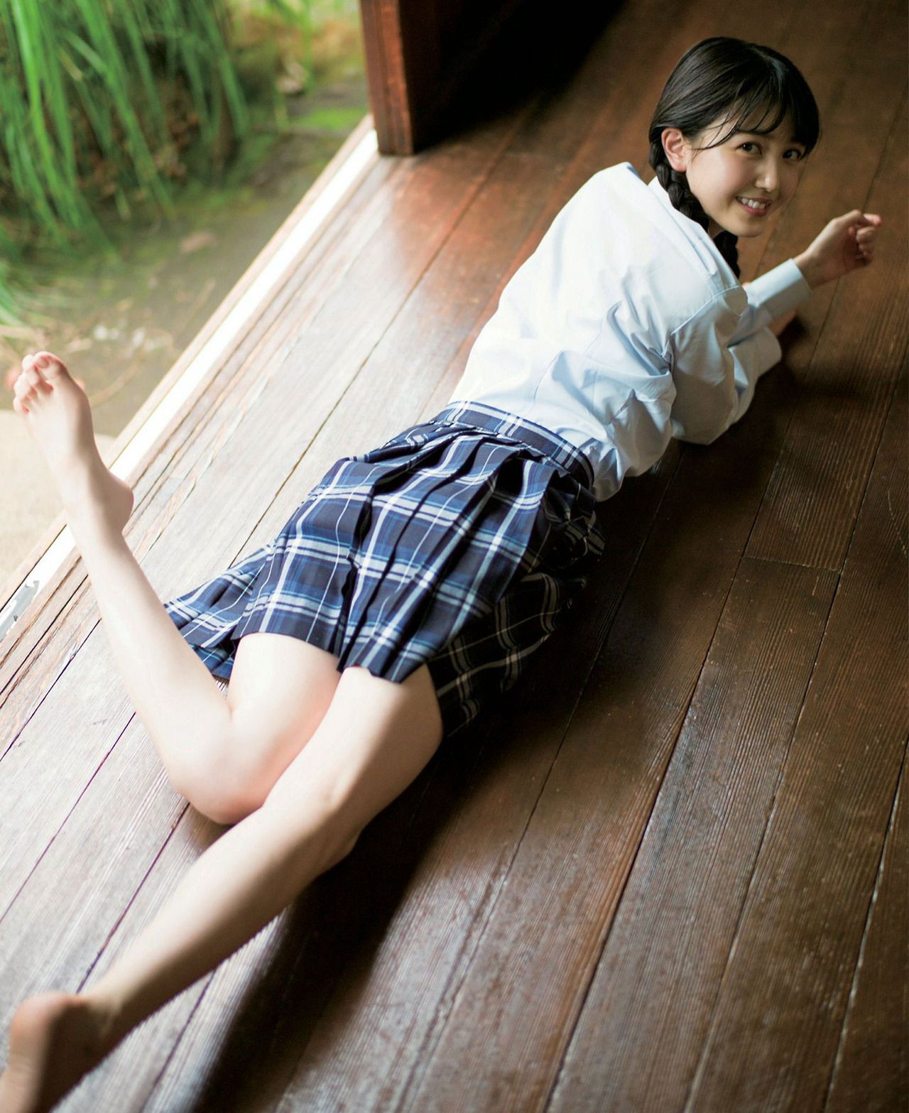 日本美女久保史绪里写真美照