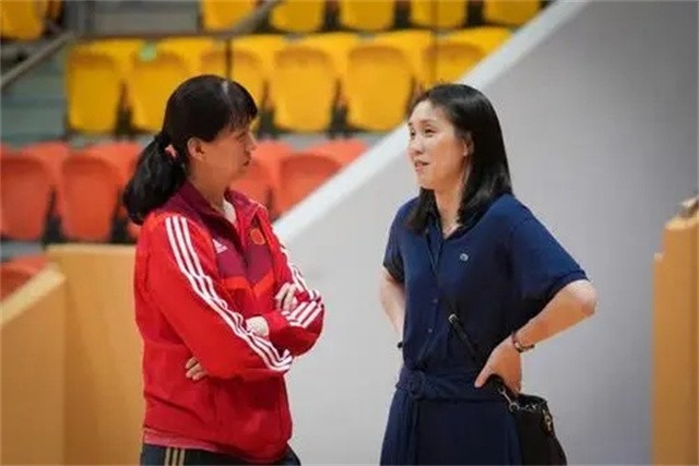 姓孫的籃球運動員（郎平愛徒孫玥：48歲小老虎嫁香港14載，郎導夸她還那么漂亮）