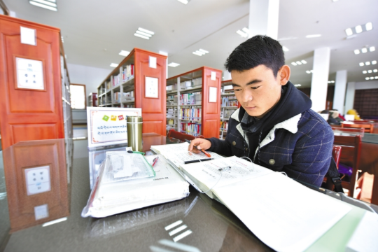 大学生毕业难度恐升级，将于2022年全面实行，提前了解或能少吃亏