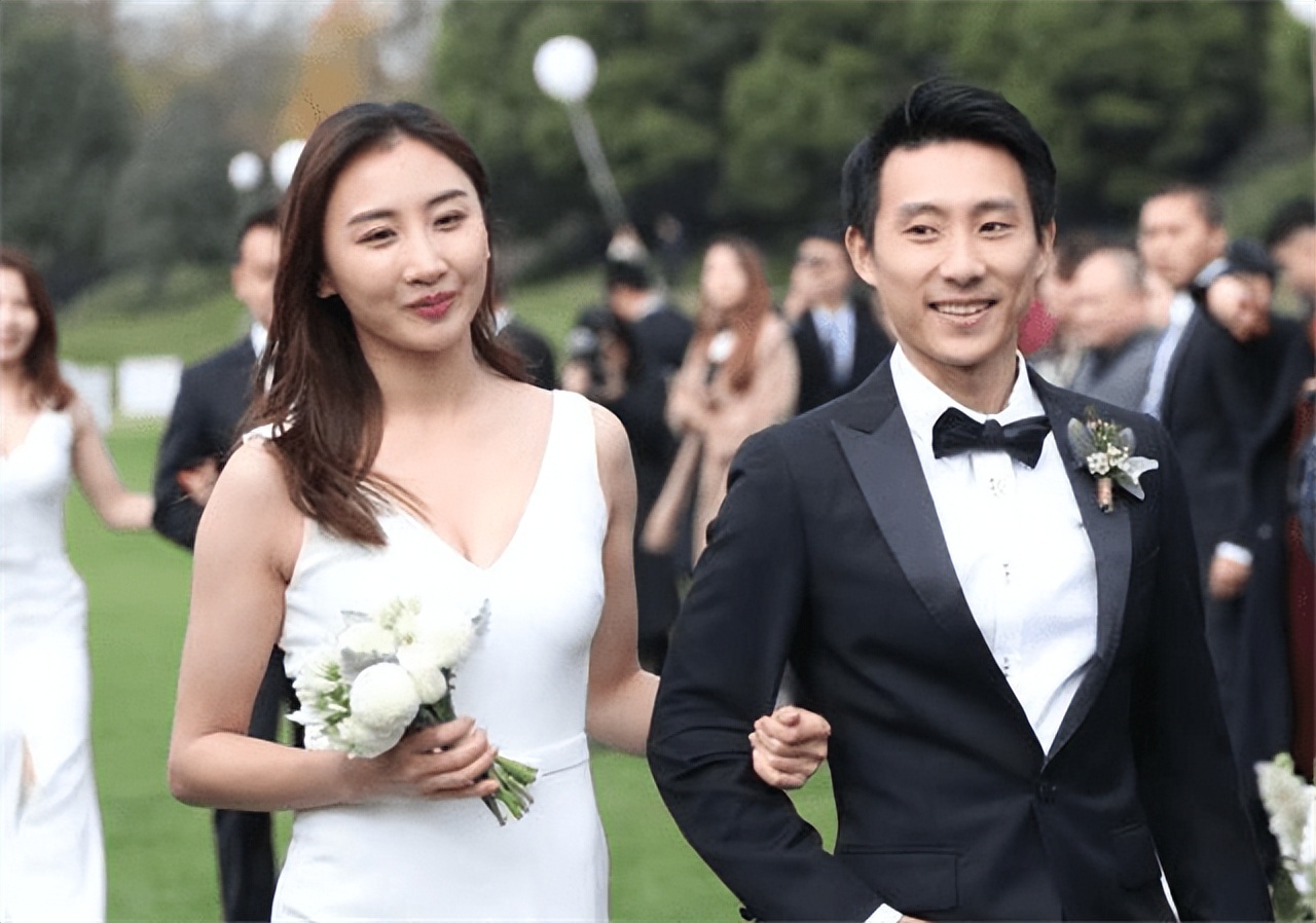 奥运冠军滕海滨(体操女神张楠:倒追奥运冠军滕海滨,如今一家三口幸福