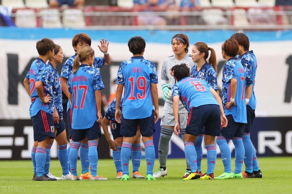 女足备战效果达到预期(日本女足闹乌龙坑惨自己，水庆霞渔翁得利，中国女足夺冠希望飙升)