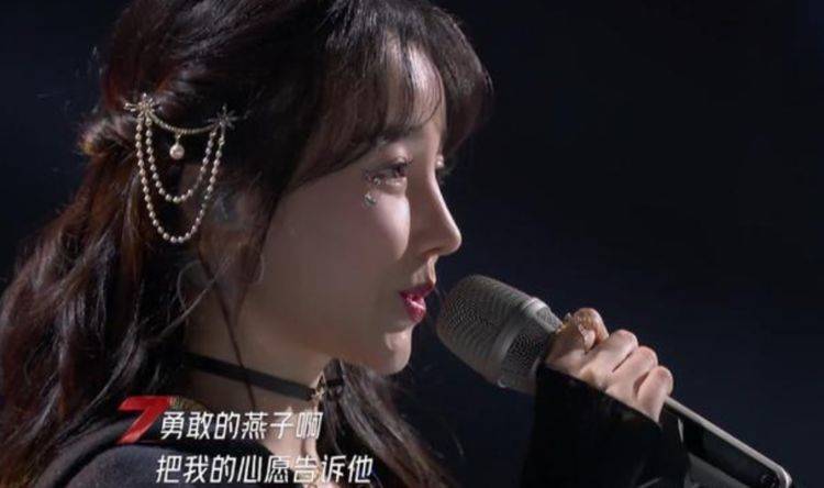 瘦到病态，动脸成瘾，切胃、剪肠齐上阵，内娱的畸形审美真可怕