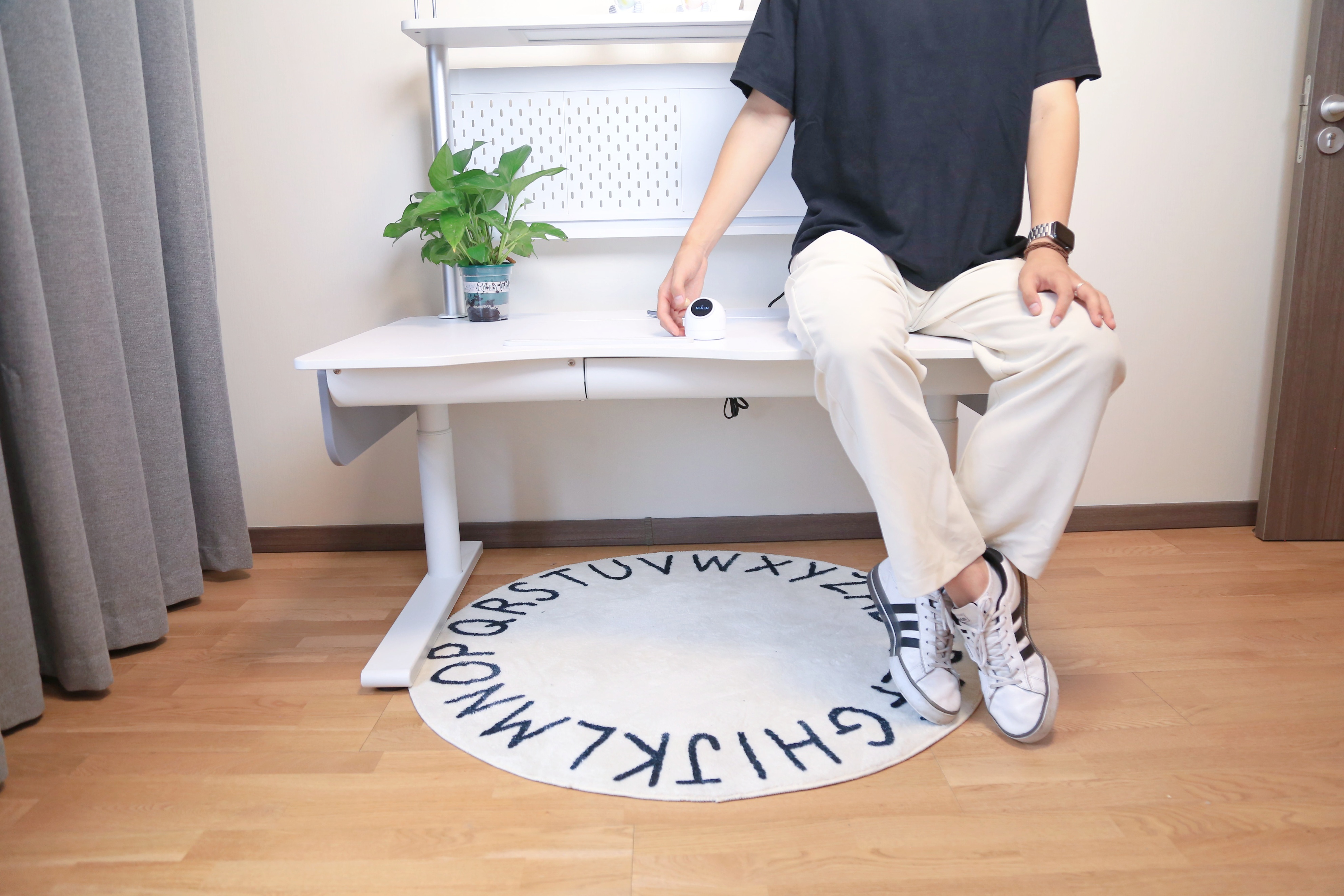 小米有品也开始做儿童学习桌了？众筹的学习桌怎么样？