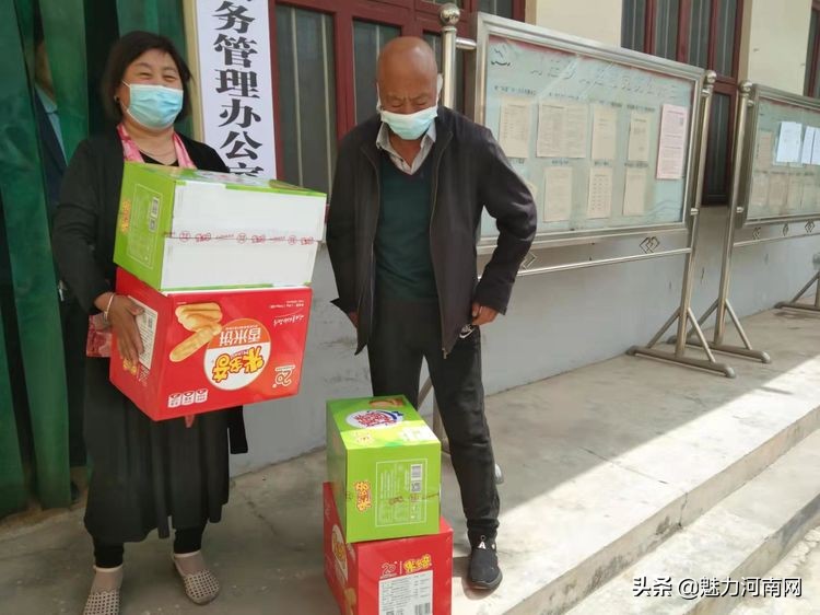 辉县爱心人士慷慨解囊献爱心 助力“高庄”打赢疫情防控战
