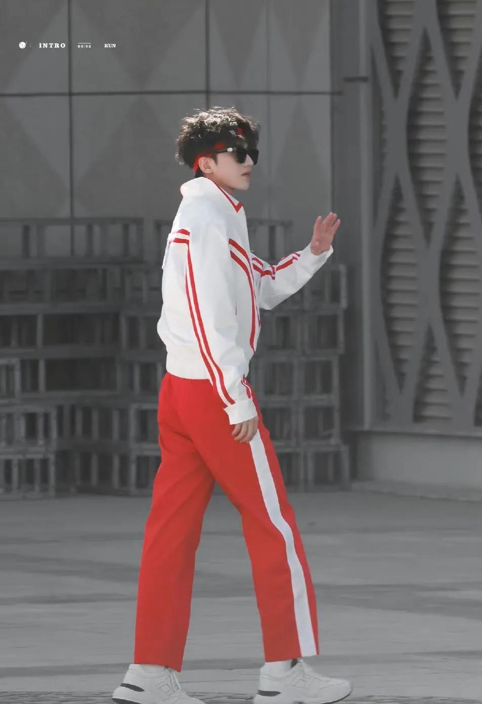 蔡徐坤，跑男，夏天里奔跑