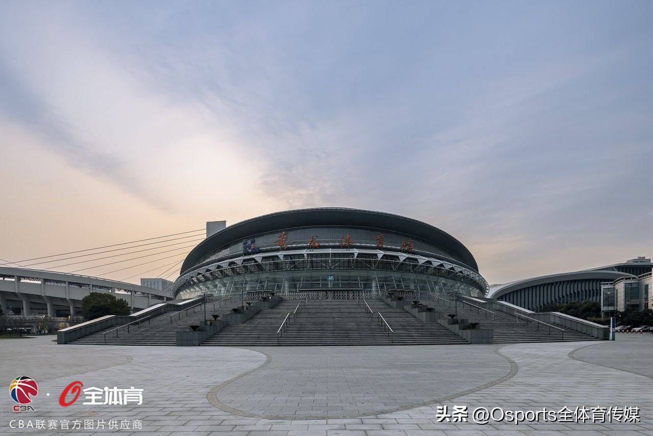 cba球场分别在哪里（2022-2023赛季CBA联赛球馆巡礼：黄龙体育中心体育馆）