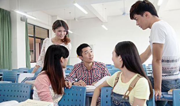 为给男友买手机，女大学生不惜出卖身体，最终被欲望缠身导致悲剧