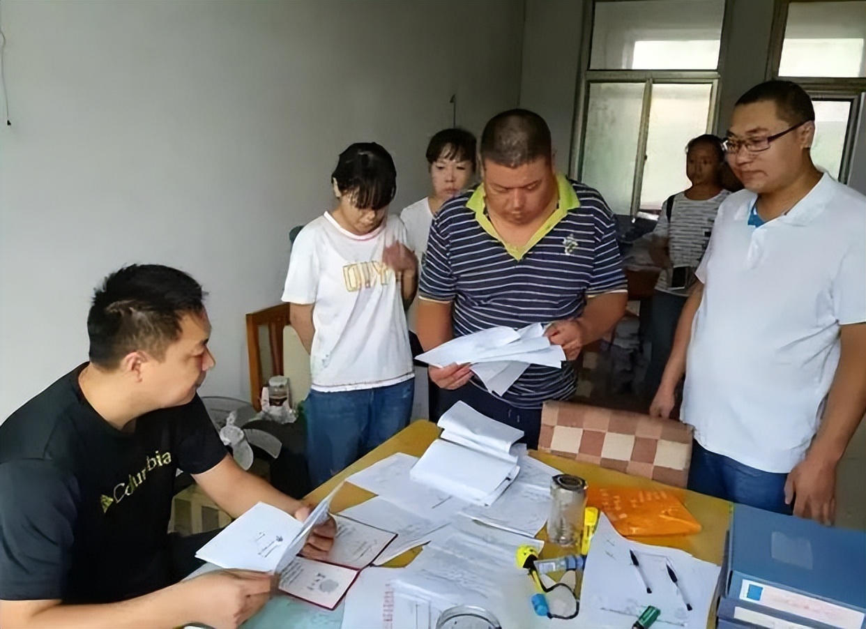 大学里有种隐形贫困生，穿戴大牌花钱豪爽，期末却领贫困补助