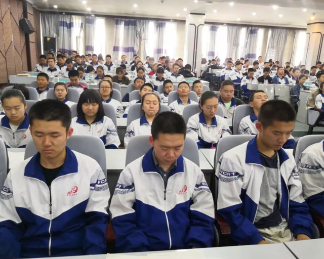 有4种证书被取消，学生考了毫无用处，别被割韭菜