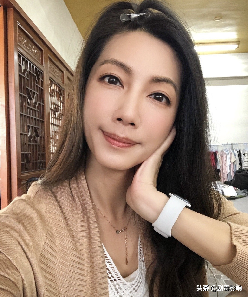 林韦君曝近况,肤白貌美似少女,曾与数位男神传绯闻44岁仍单身