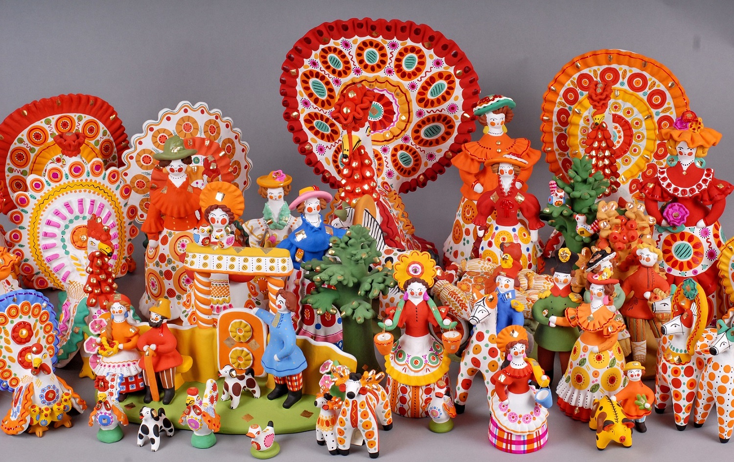 姆科沃玩具今天小编就带大家去"解锁"七款各具特色的俄罗斯民间工艺品