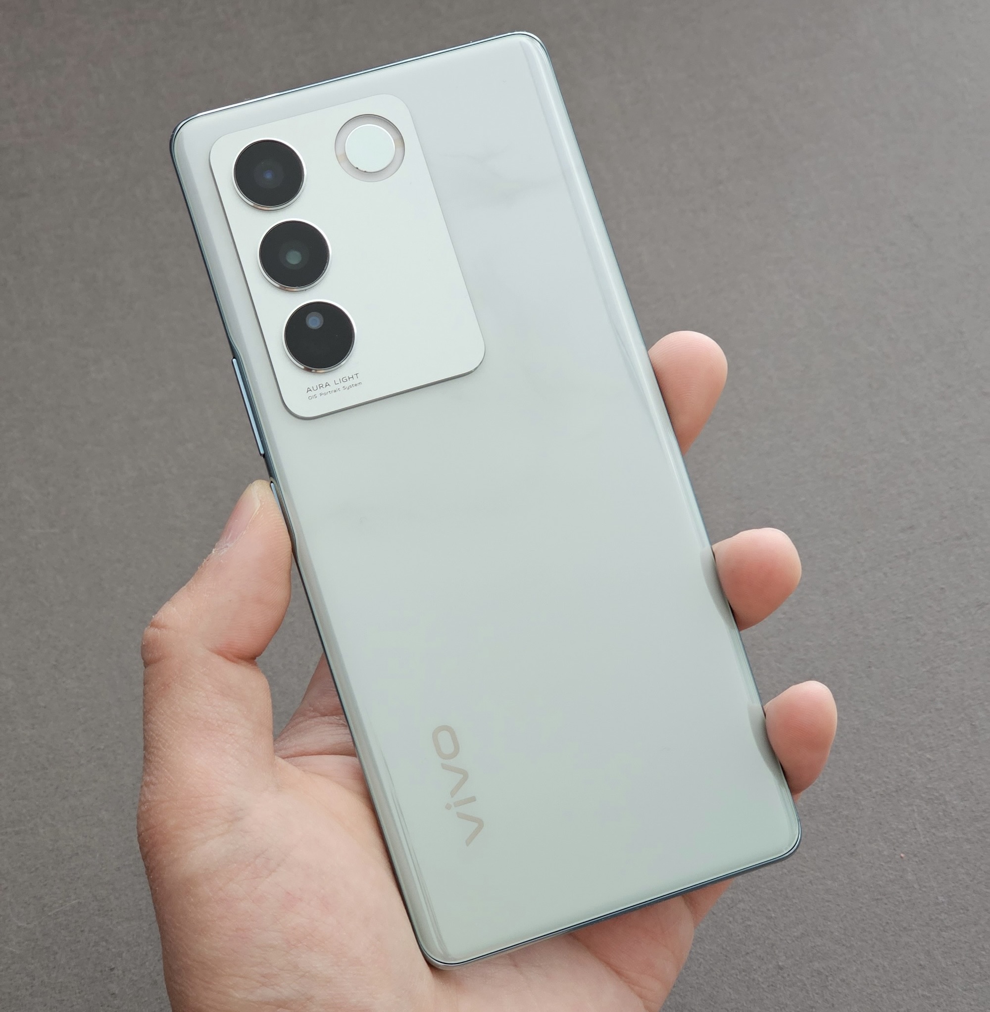 对比评测：华为 nova11 和 vivo S16 选择哪个比较好？
