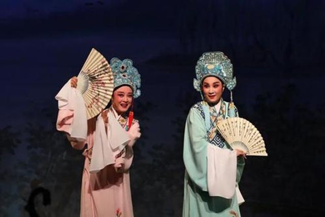 国乒文体恋仅蔡振华圆满，相濡以沫34年，曾和妻子住15平米小屋