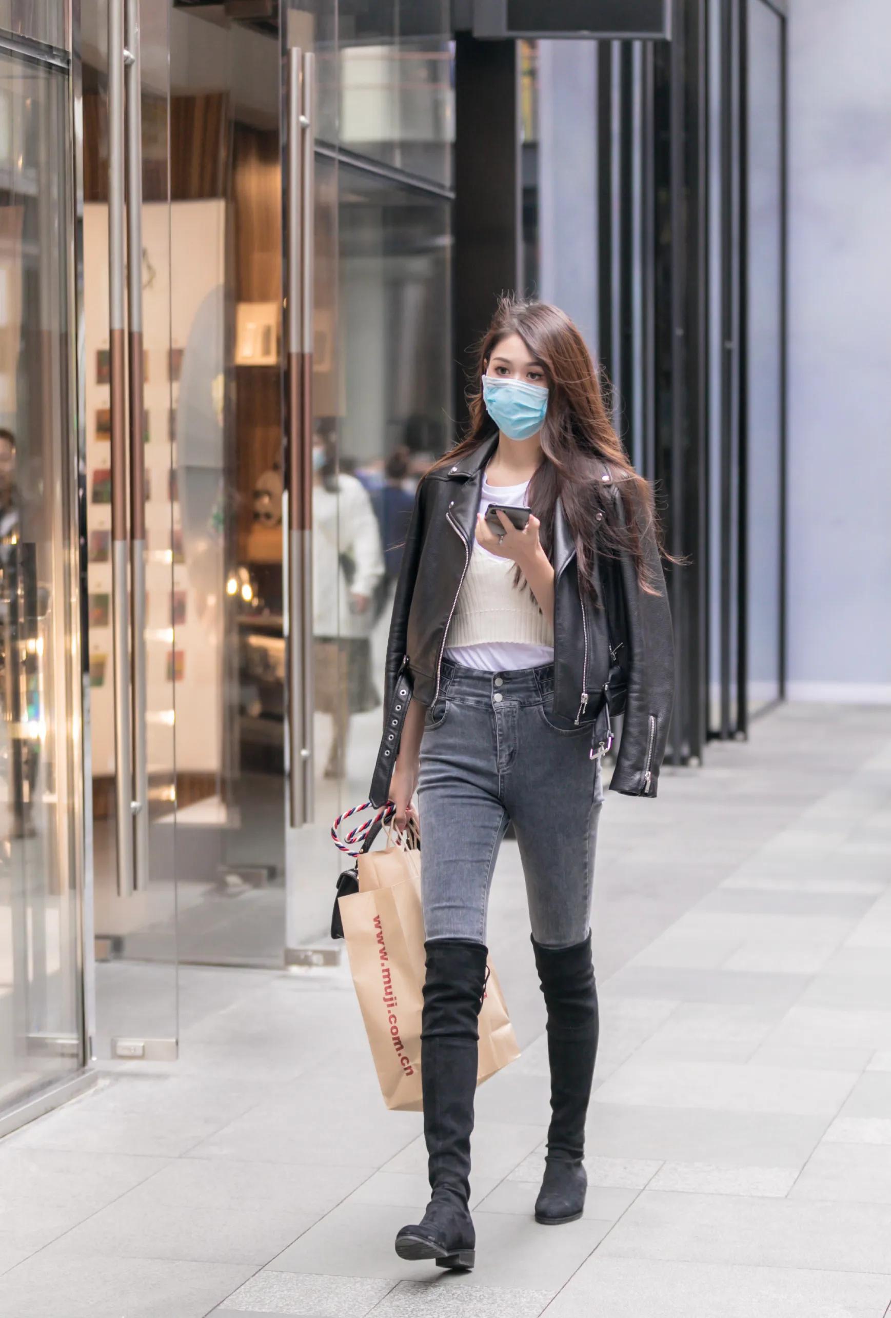 短款皮衣(短款皮衣女的整体搭配)-我的快乐小窝