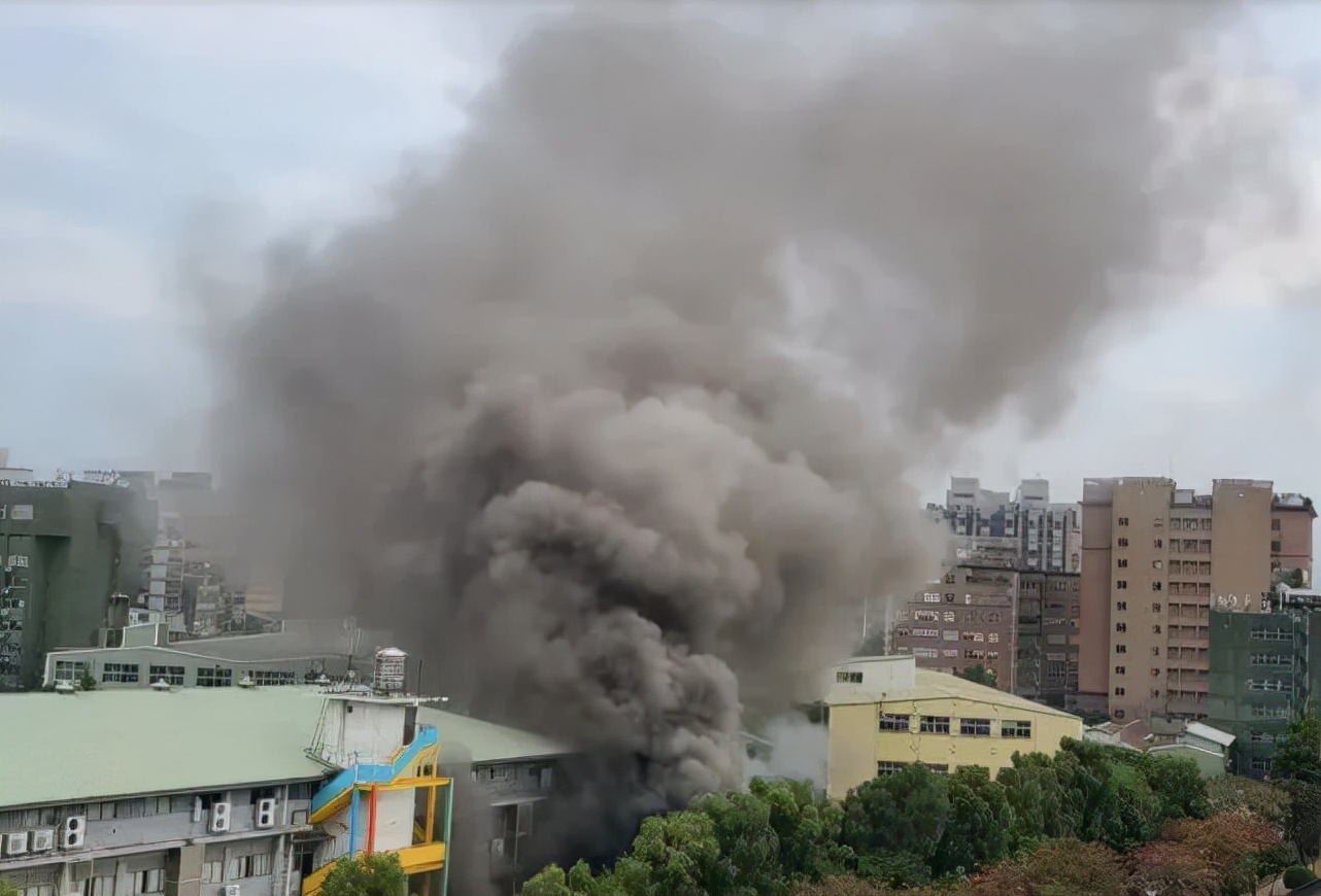 又一起爆炸！知名大学实验室，爆炸起火