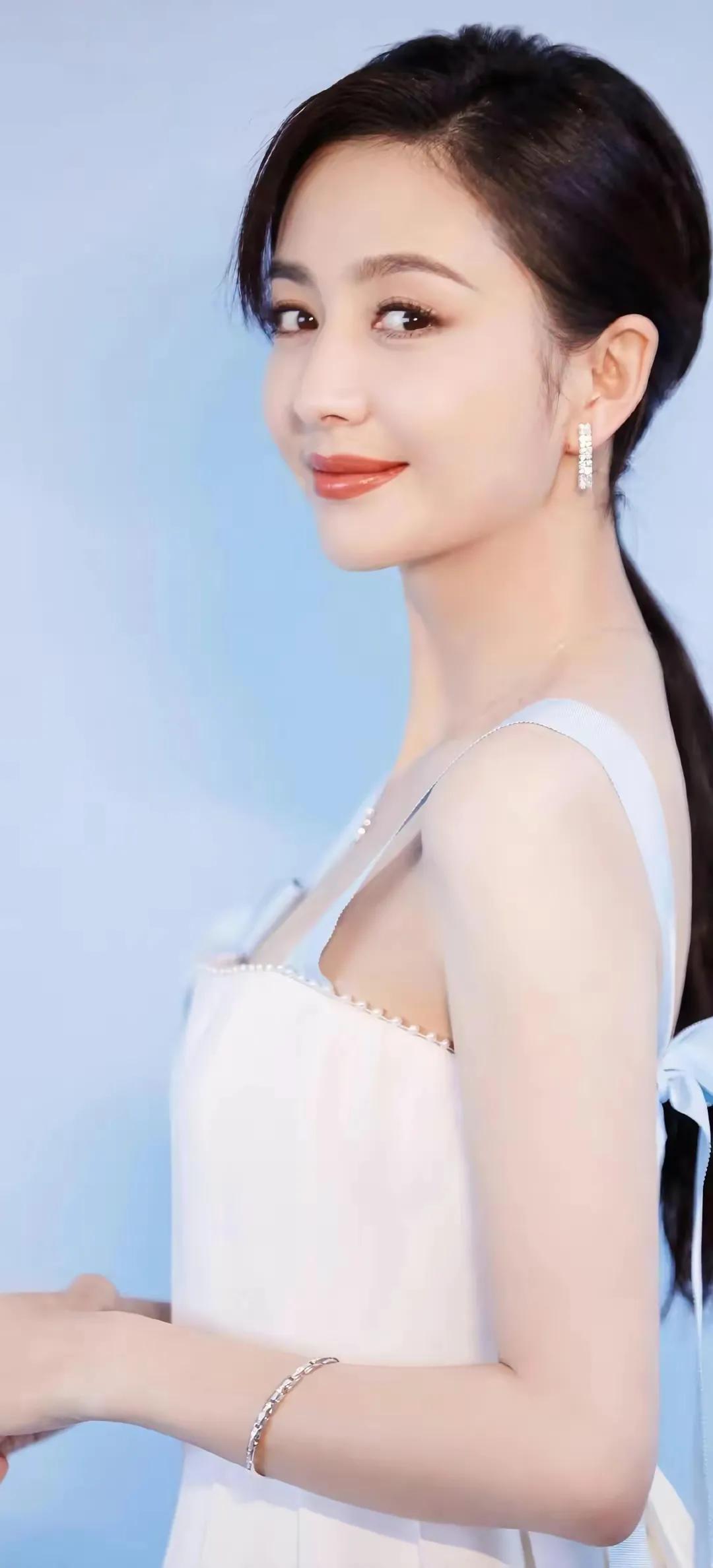 明星系列壁纸～佟丽娅