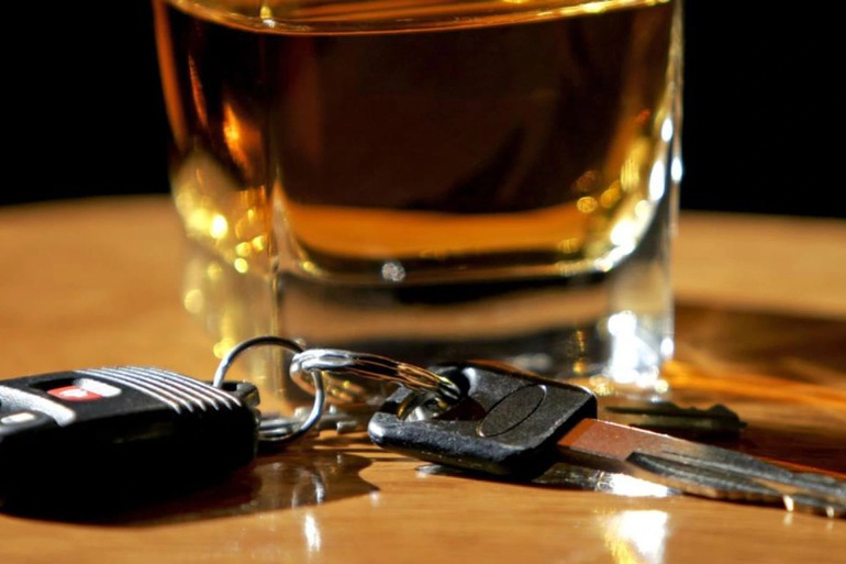 长途驾驶时的危险习惯，一定要看完收藏，关键时候能用上