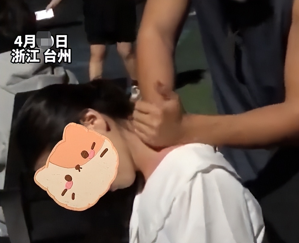 浙江一男大学生校园摆摊，引大量女生跃跃欲试，却说一般不按女生