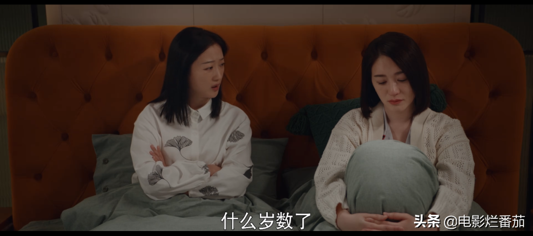 首播当晚，双卫视冠亚军，霸总靳东和“作女”李小冉的CP配一脸