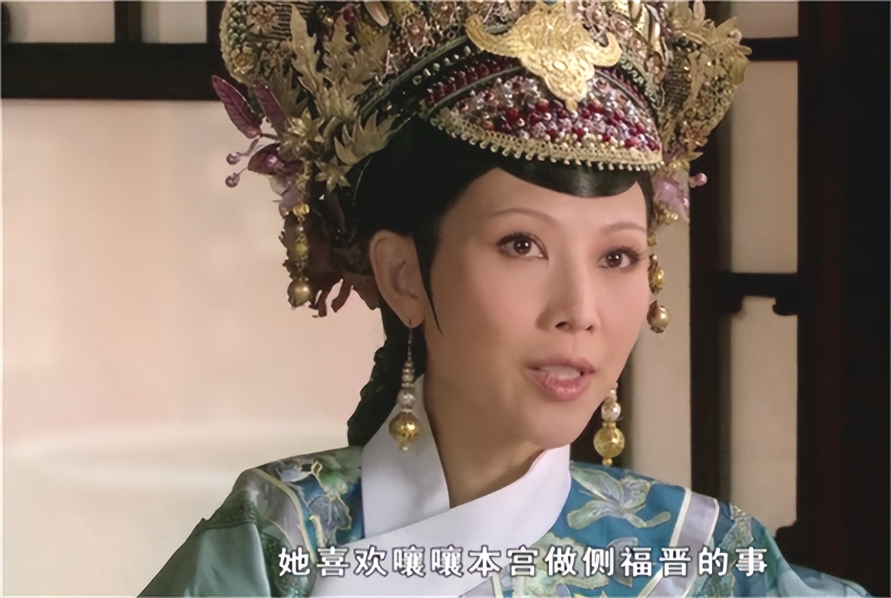 甄嬛传：难怪青樱粗暴打掉了胧月的手，你看胧月说了什么话？