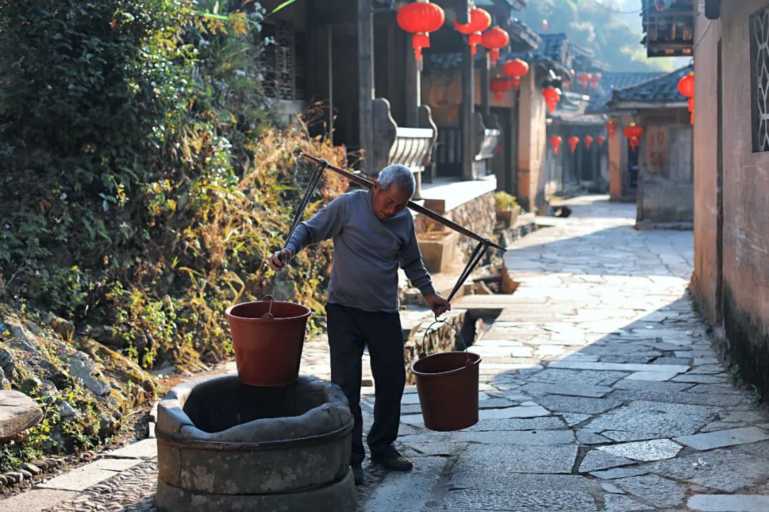 两个藏在深山的福建古村落，一个从没有蚊子，一个有最古老的木桥